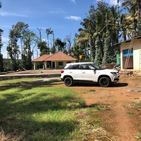 Estate Mane Villa Hanbal ภายนอก รูปภาพ