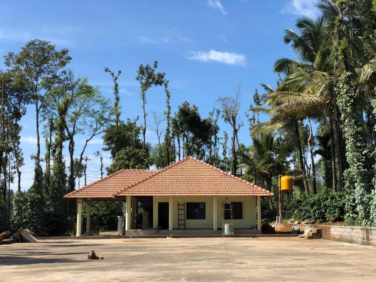 Estate Mane Villa Hanbal ภายนอก รูปภาพ